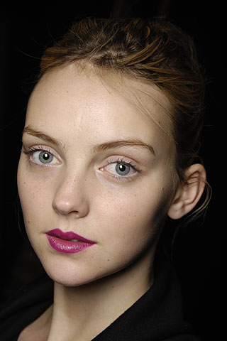 �ﶬ�㳡��̨�Ը��δ�ױ