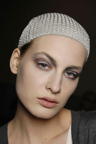 �ﶬ�㳡��̨�Ը��δ�ױ