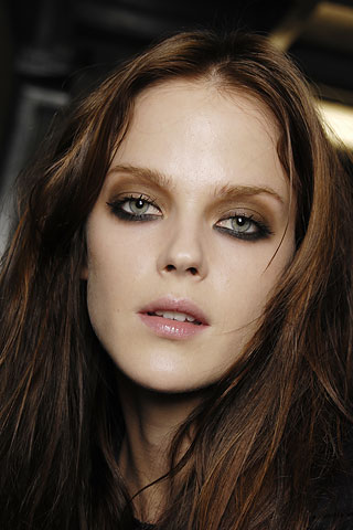 �ﶬ�㳡��̨�Ը��δ�ױ