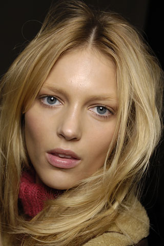 �ﶬ�㳡��̨�Ը��δ�ױ