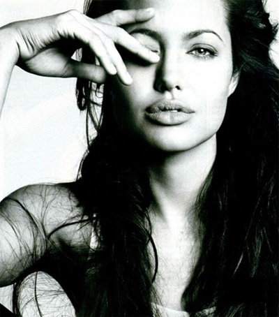 ӵ��Ư����ٵĹ�����Ů��