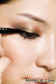 9����ױ���� ��ɴ��۾�