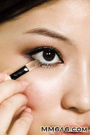 9����ױ���� ��ɴ��۾�