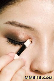 9����ױ���� ��ɴ��۾�