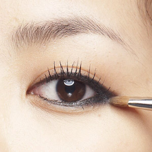 20-30��Ů�� һ�������ٵĻ�ױƷ