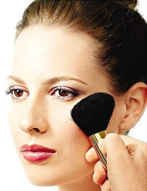 20-30��Ů�� һ�������ٵĻ�ױƷ