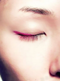 ������ɫ����