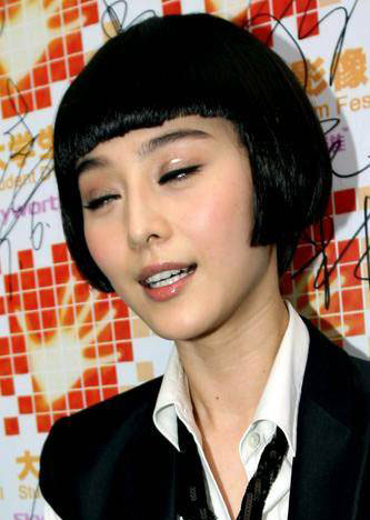 ��������Ӱ����¶��˫��Ƥ��