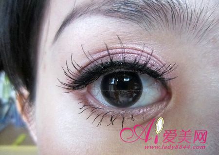  ����ױ  ���ֲ�ͬ��ɫ��Ӱ����Ƿ�Ч�� 