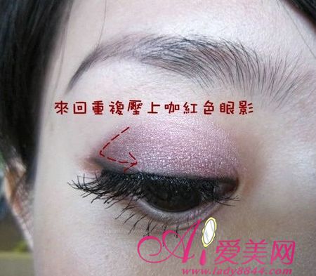  ����ױ  ���ֲ�ͬ��ɫ��Ӱ����Ƿ�Ч�� 