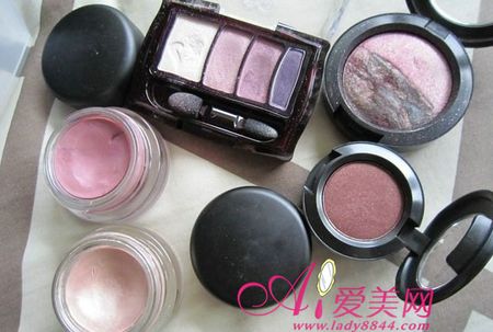  ����ױ  ���ֲ�ͬ��ɫ��Ӱ����Ƿ�Ч�� 