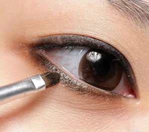 ���㻭��������Ѭ��ױ