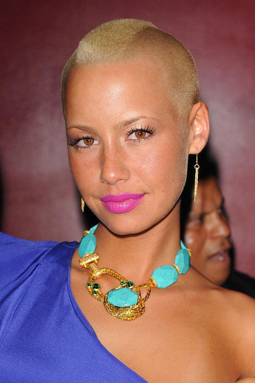 ��������˿��Amber Rose������������ɫ���Ȱ��ߣ��Һ�ɫ���촽����ӡ����̣�