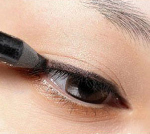 �軭������