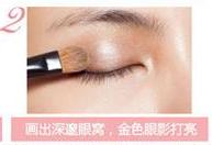 պȡ�޹�����ɫ���ݱ�������β��üͷ������ˢ�����Ѱ��ݴ�������ɫ������Ӱˢ������ͻ�𴦣�һ��һǳ��������С�