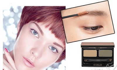 Step1����üˢ��ֱ���ڱ����ԣ����۽ǳ�ֱ�ߣ�üˢ��ü�Ľ��㴦��Ϊüͷ��