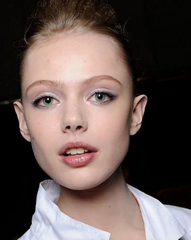 �߹���ڸǺ���Ȧ 5����������ɫ��ױ��