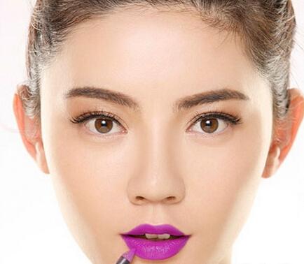 ��ױ�����������ﻹȱһֻ��ɫ����