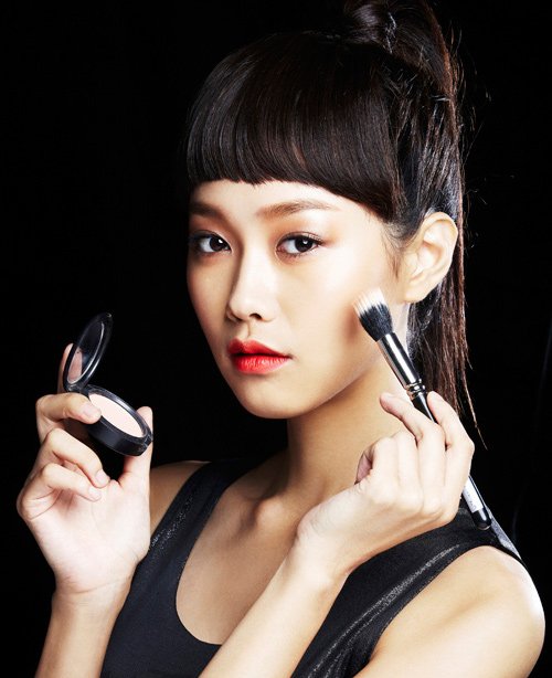 ��ɫ���������߹� ������ױ�����ٴ���Ϯ