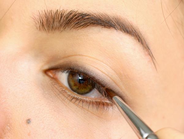 ����Ӱ��1��9�á� �����ӵ����صĻ�ױ��