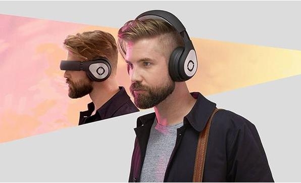 VR����Ĥ�۾�������һ����Ϸ������ӰԺ