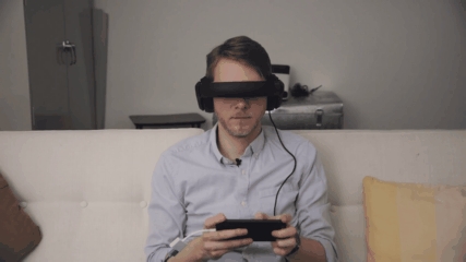 VR����Ĥ�۾�������һ����Ϸ������ӰԺ