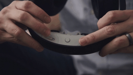 VR����Ĥ�۾�������һ����Ϸ������ӰԺ