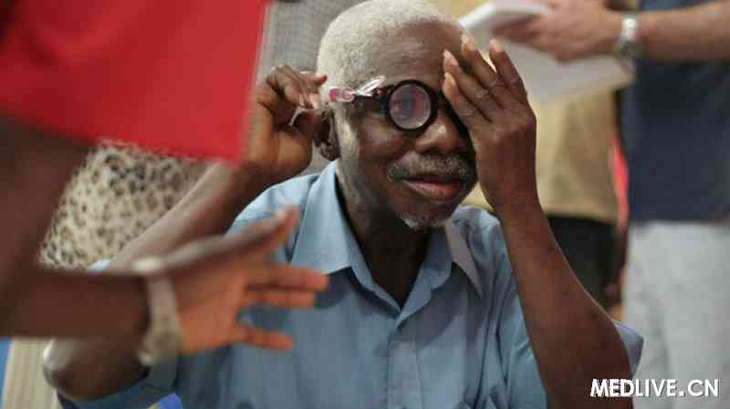 һλ�������������ñõ���Һ̬�辵ͷ